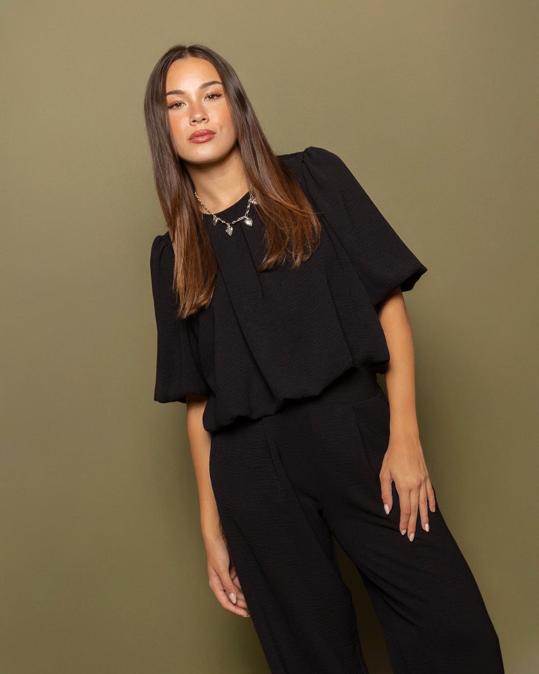 JULIE BUBBLE HEM TOP ZWART