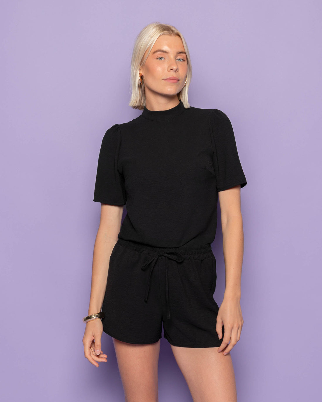 JULIE DRAWSTRING SHORTS ZWART