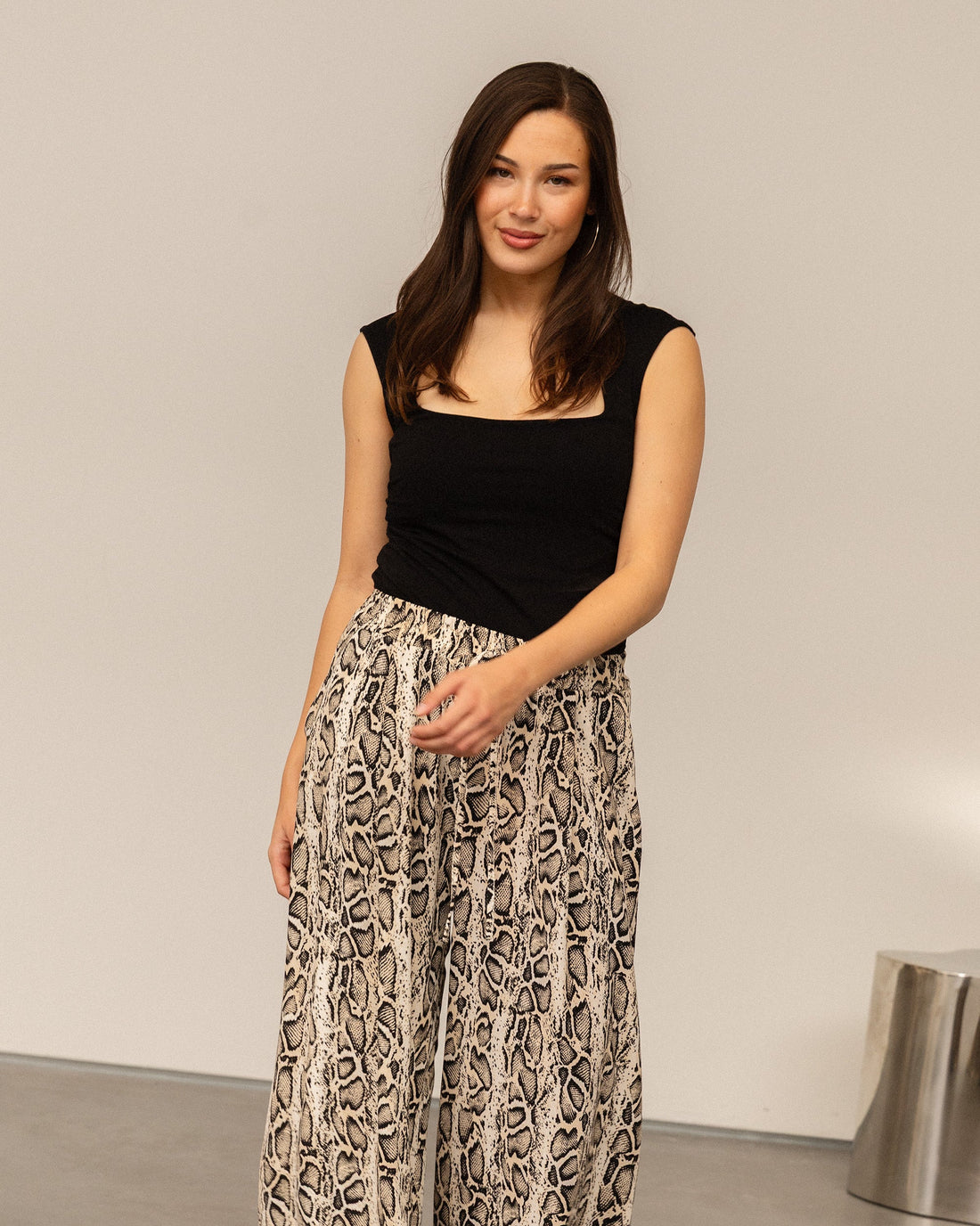 TAMAR CAP SLEEVE TOP ZWART