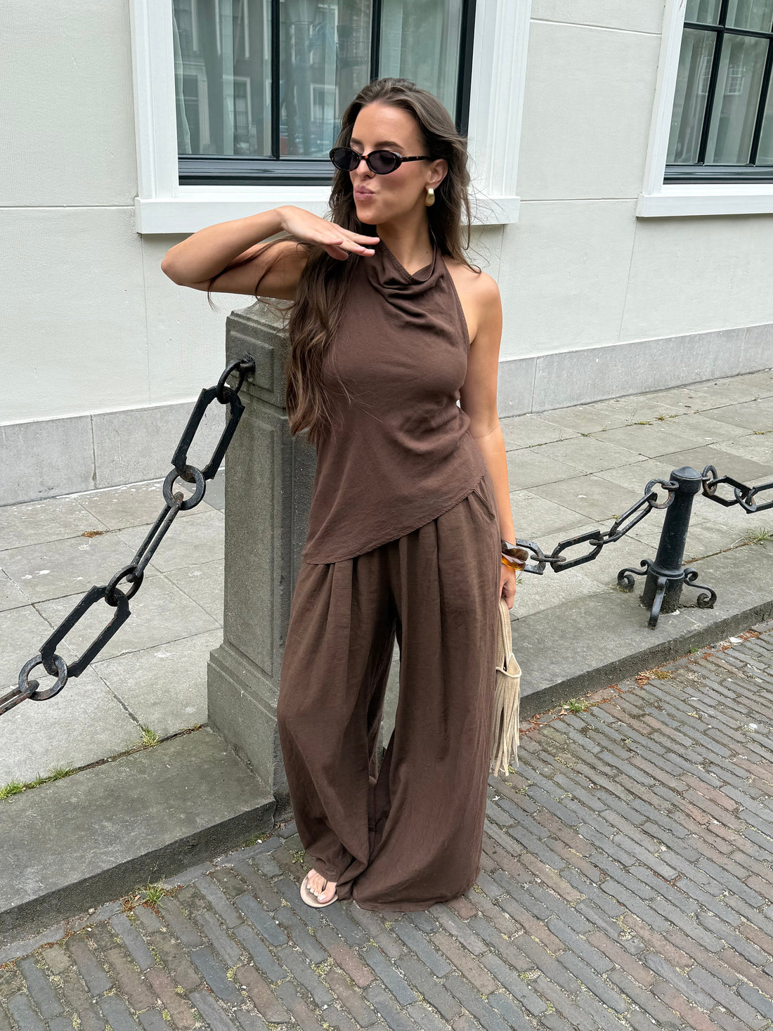 CARMEN LINEN HALTER TOP BRUIN