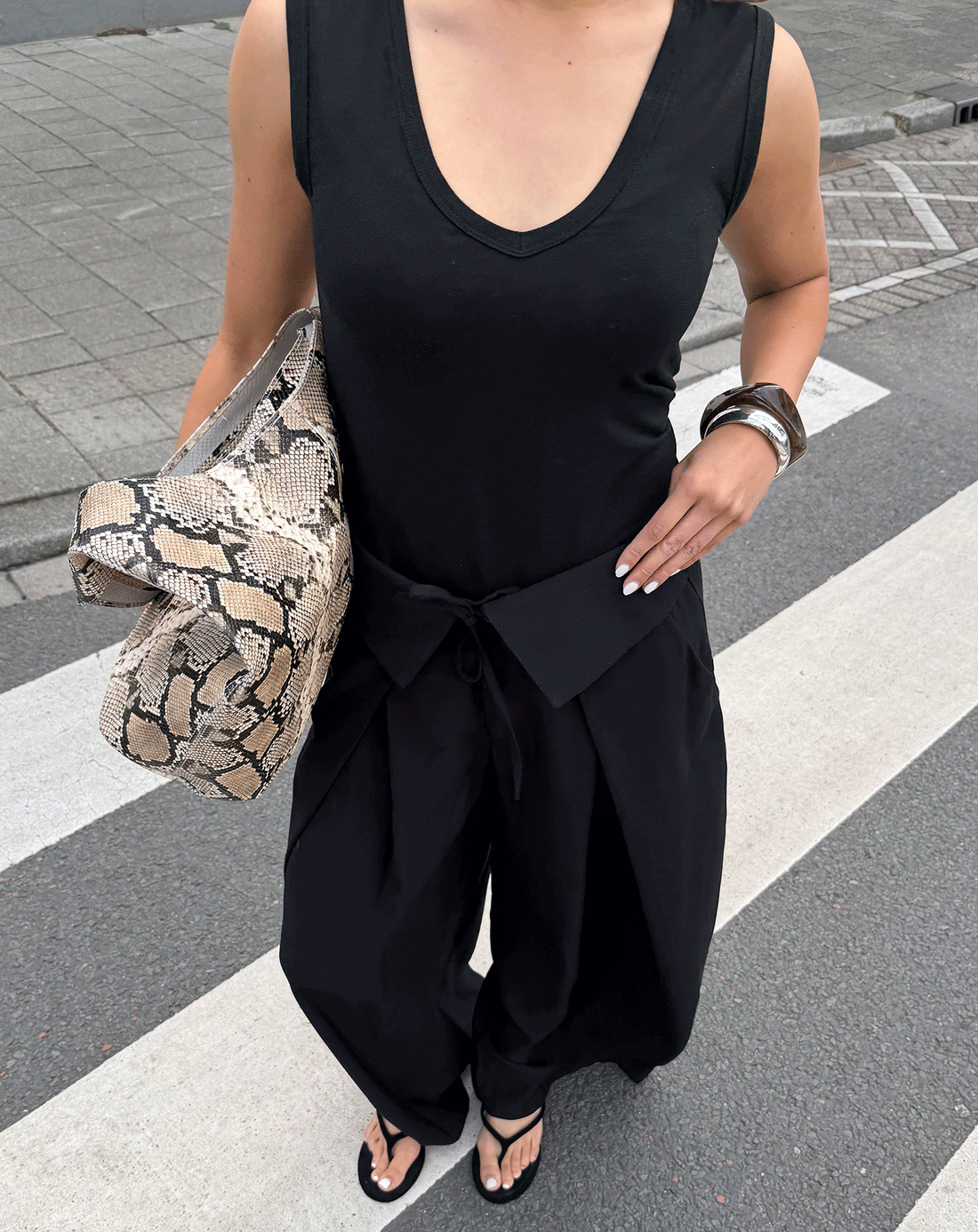 YASMIN OVERLAP PANTALON TALL ZWART