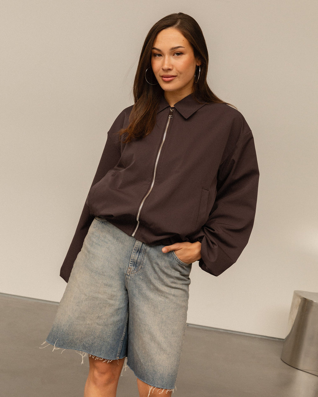 BEA TRACK JACKET DONKERBRUIN