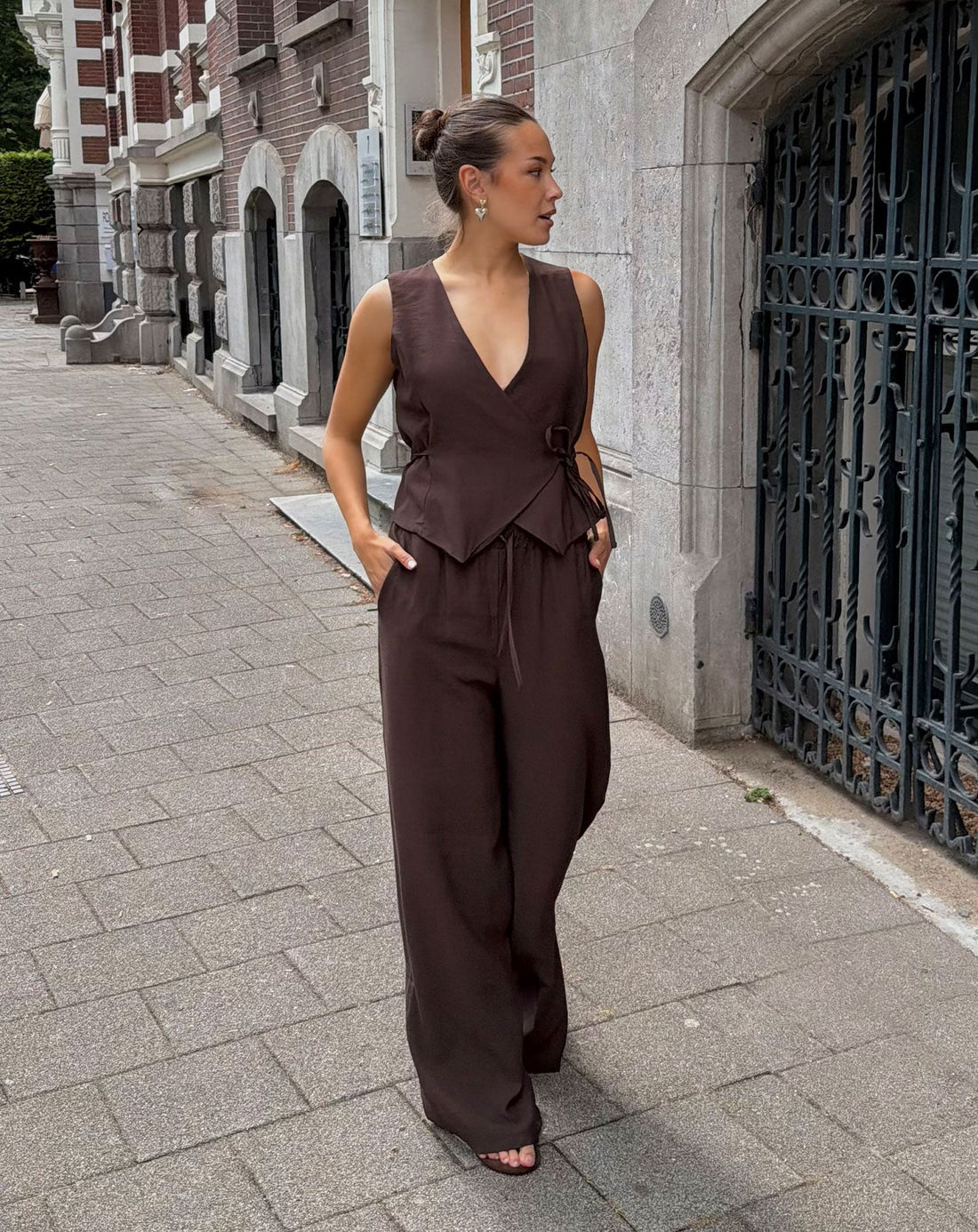 DAVINA VISCOSE SLIT PANTS BRUIN