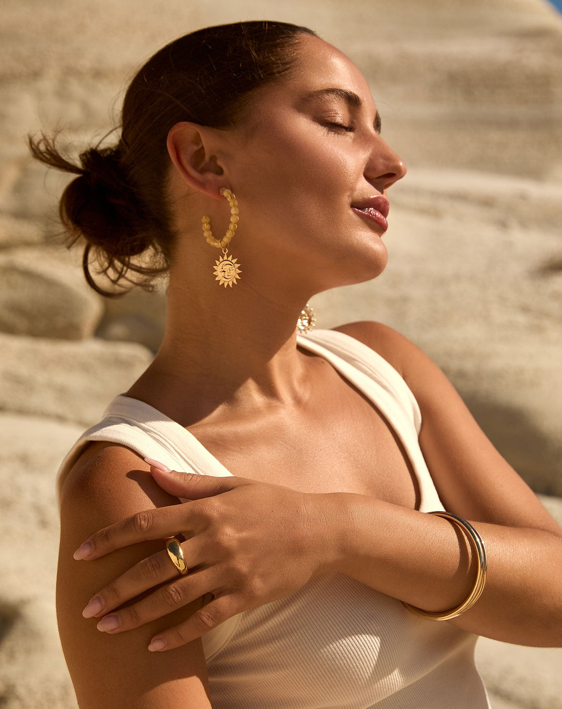 SUN BEADS HOOP EARRINGS BOTERGEEL