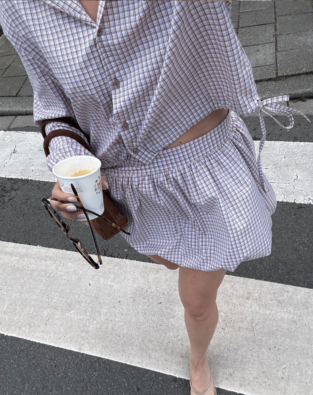 KIRA CHECK BUBBLE HEM SKIRT BRUIN