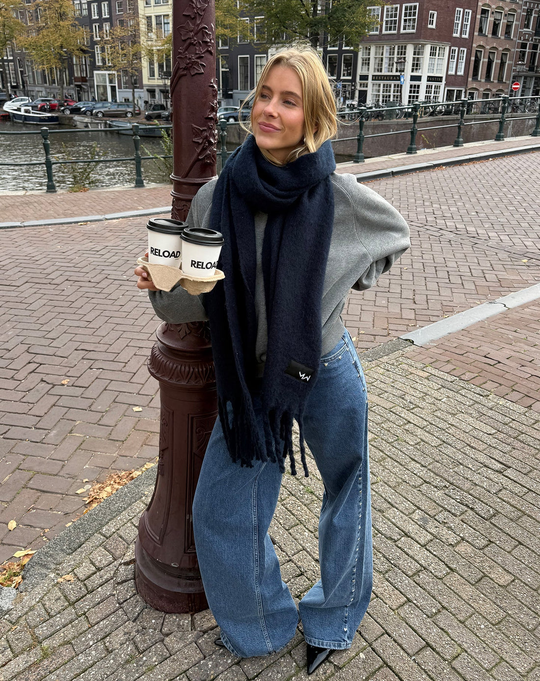 WOVEN SCARF MARINEBLAUW