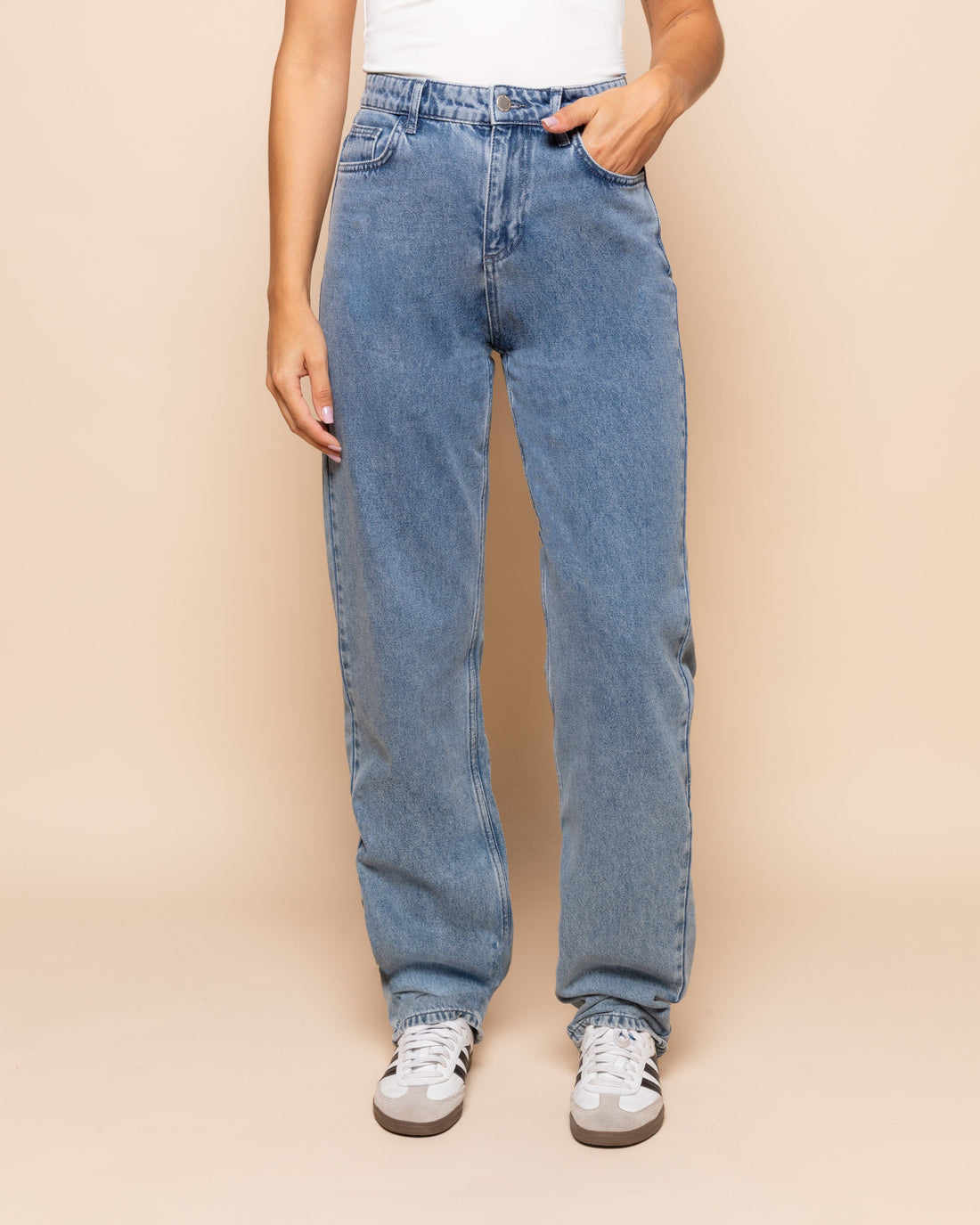 DENIM STRAIGHT LEG JEANS LUCHTBLAUW
