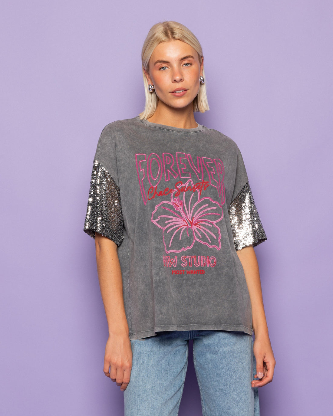 FOREVER SEQUIN SLEEVE OVERSIZED TEE ACID GRIJS