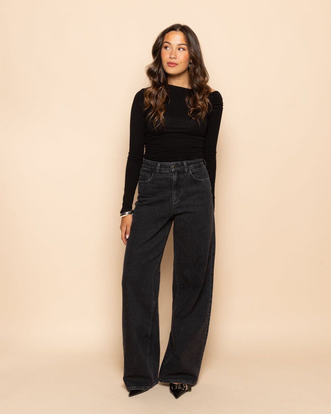 COMFORT WIDE LEG JEANS DONKERGRIJS