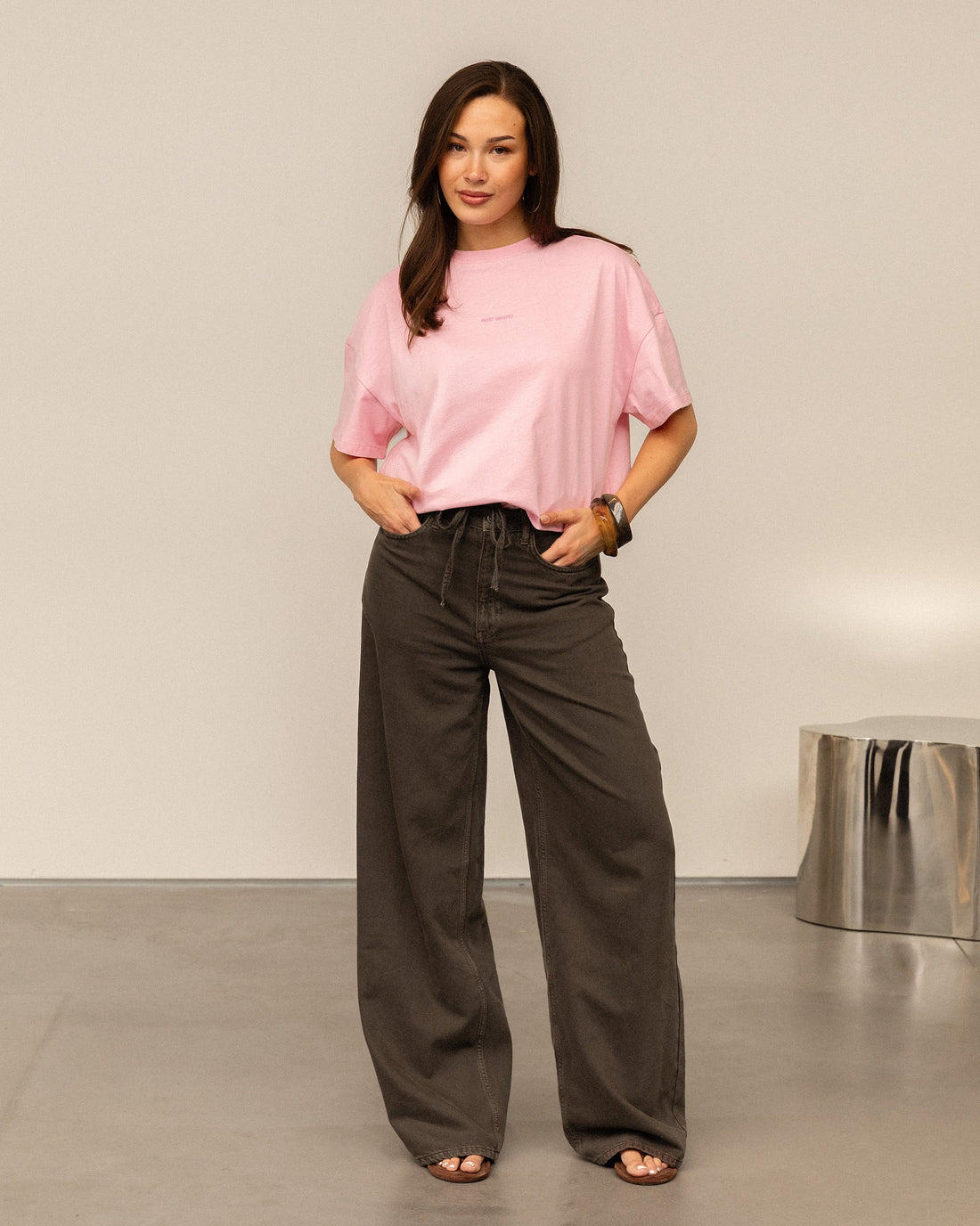LOTTE BAGGY JEANS BRUIN