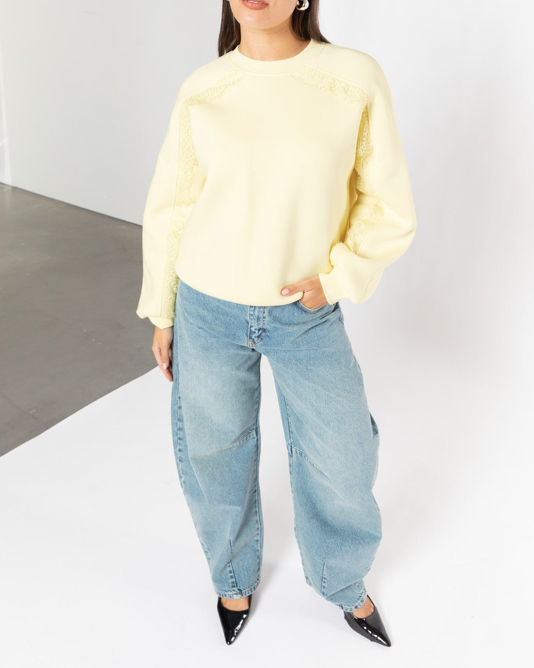 LACE TAPE SWEATER BOTERGEEL