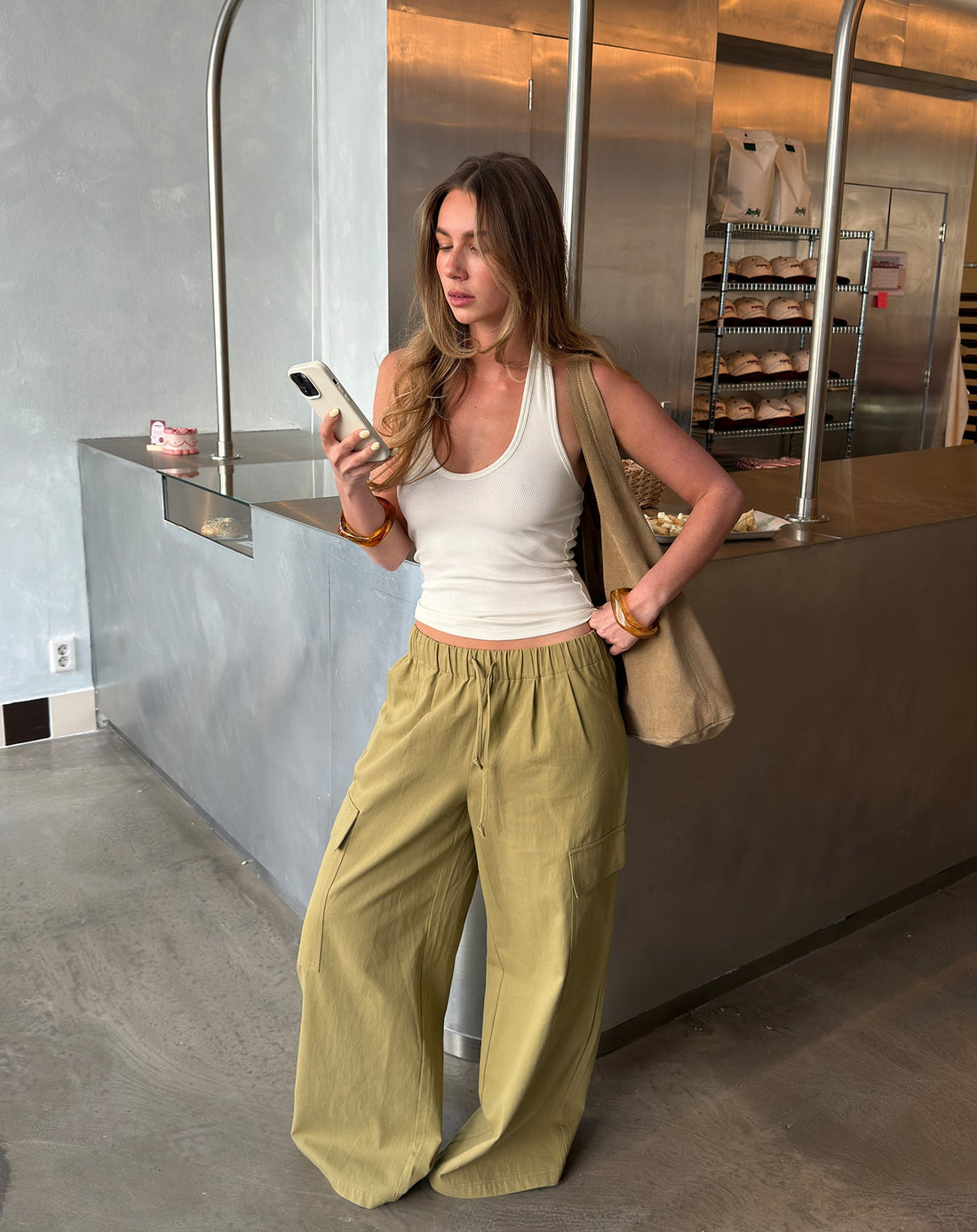 GIA WIDE LEG CARGO PANTS OLIJFGROEN