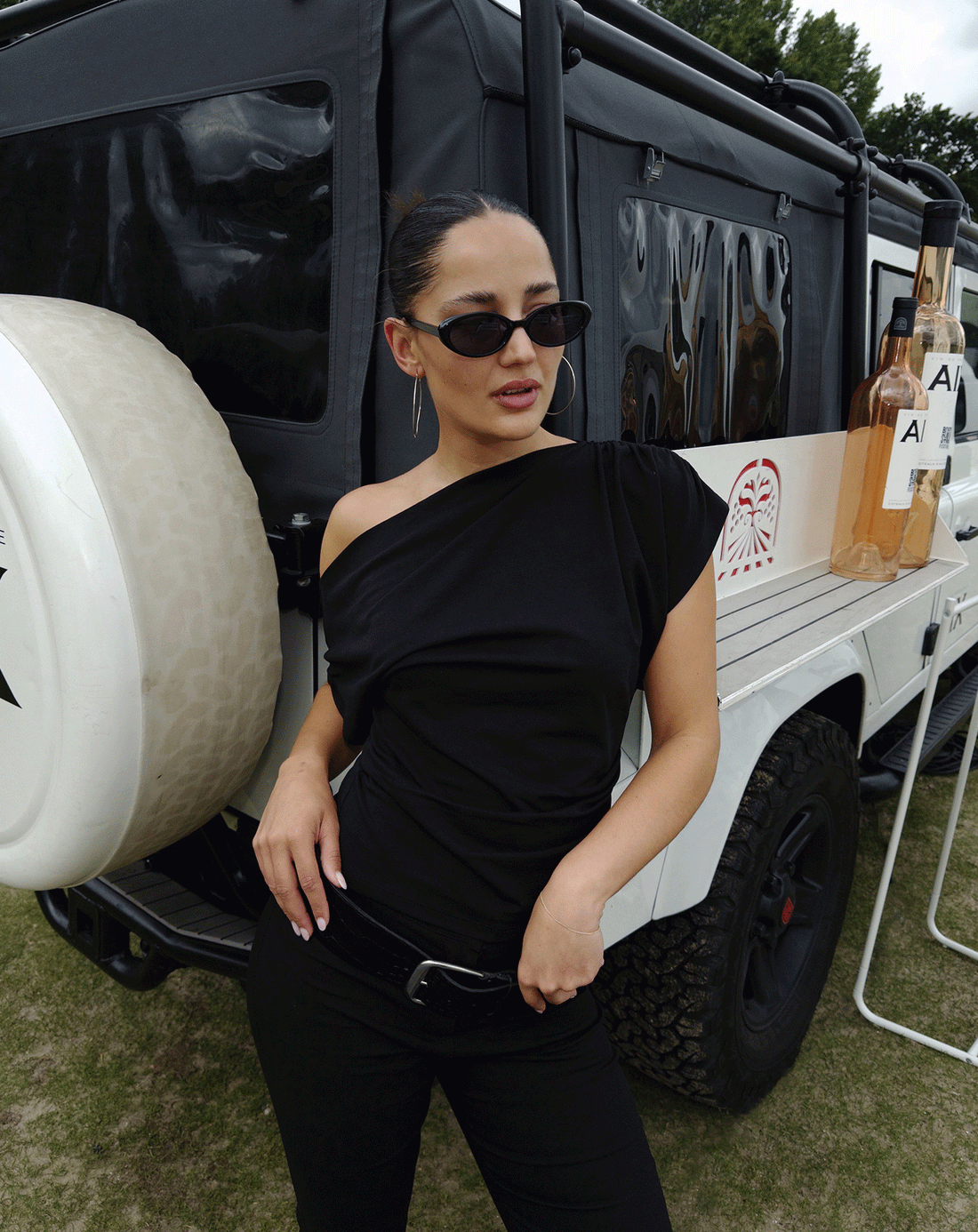 OFF SHOULDER PLEAT TOP ZWART