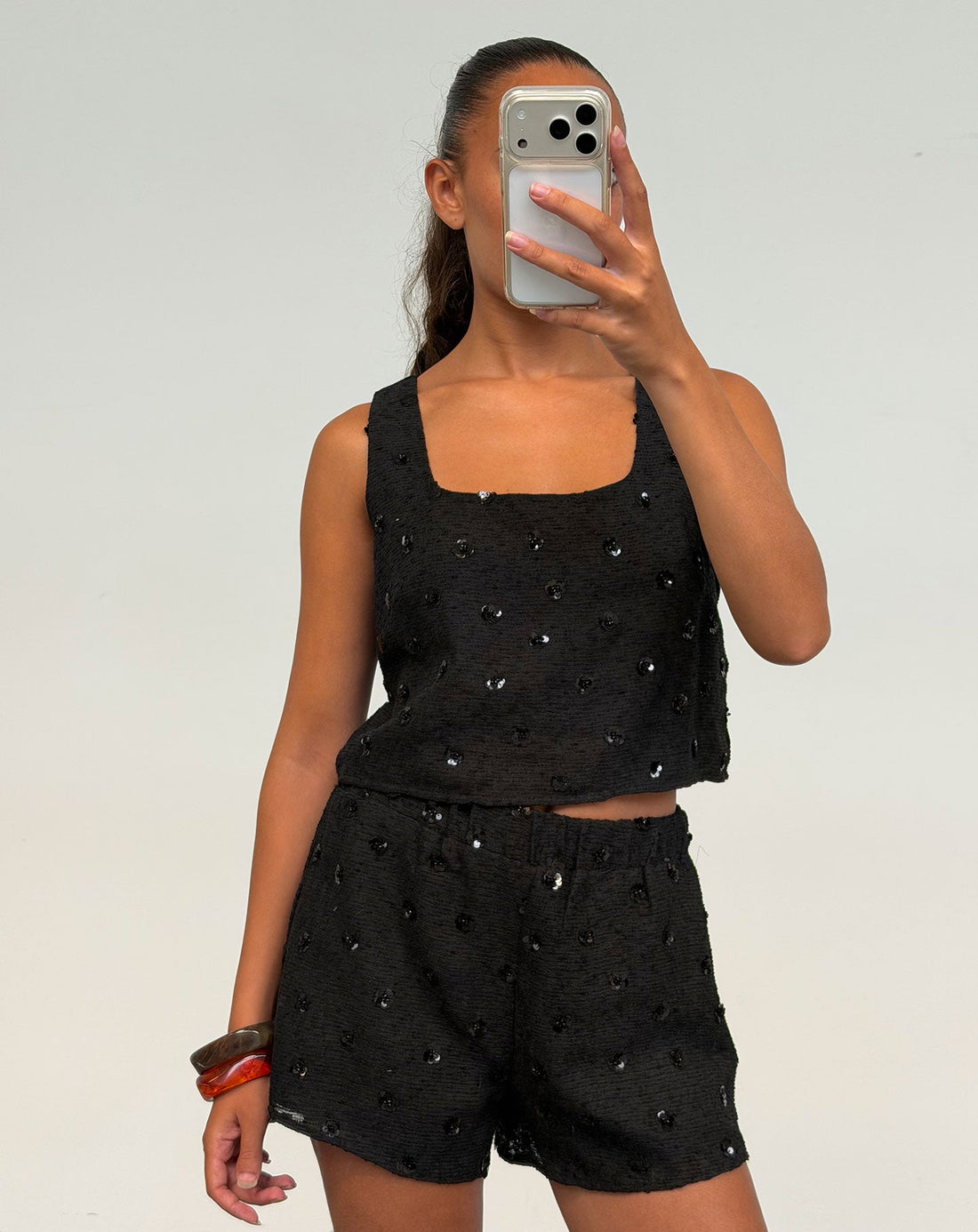 BUNNY FLOWER SEQUIN BOUCLE SHORTS ZWART
