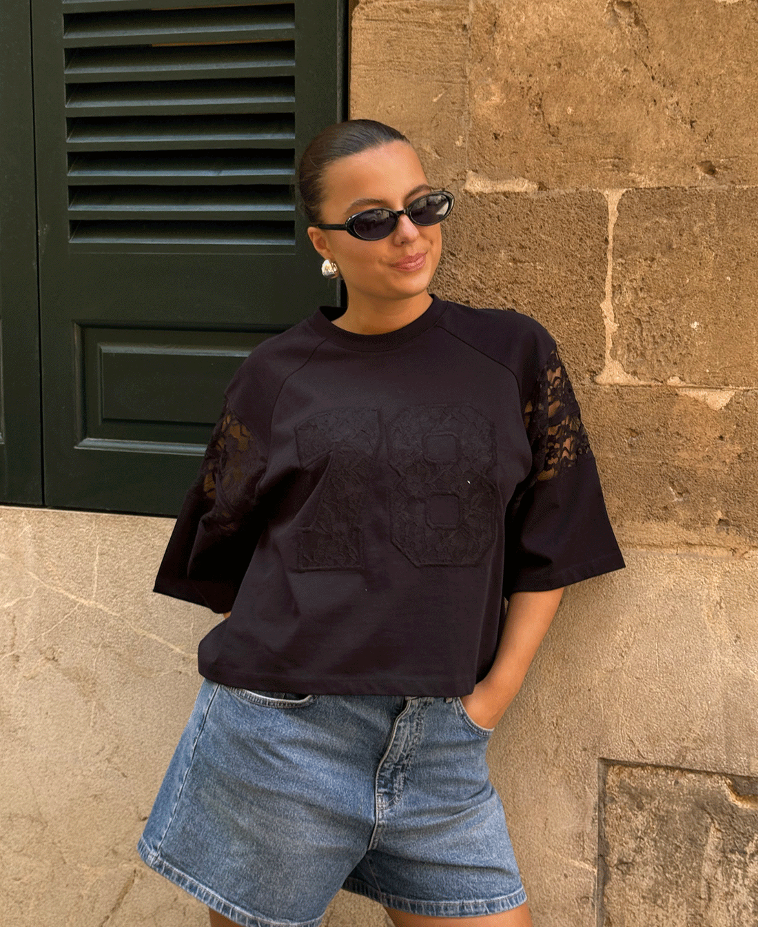 78 RAGLAN LACE TEE ZWART