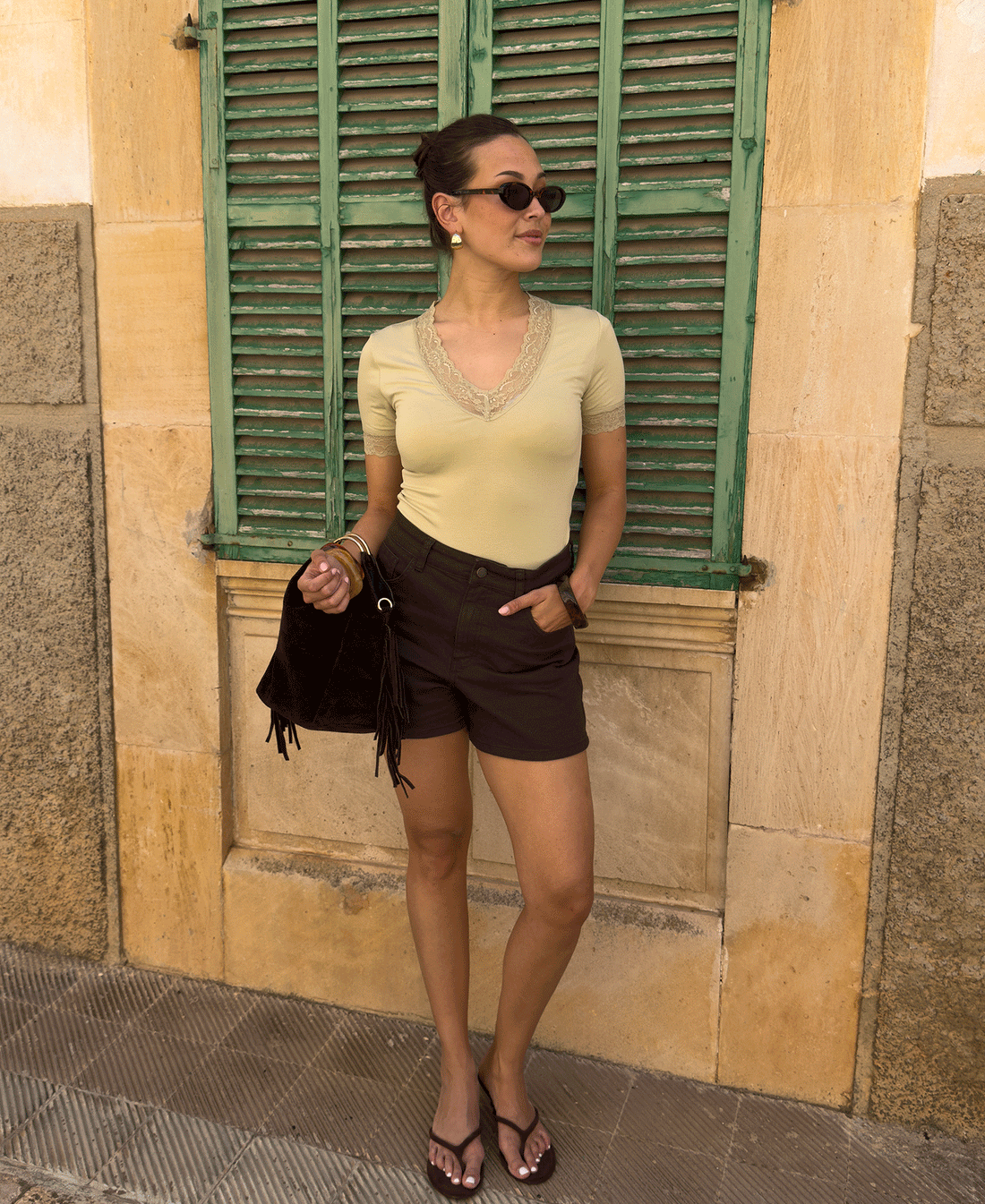LACE VNECK SHORT SLEEVE TOP PISTACHE