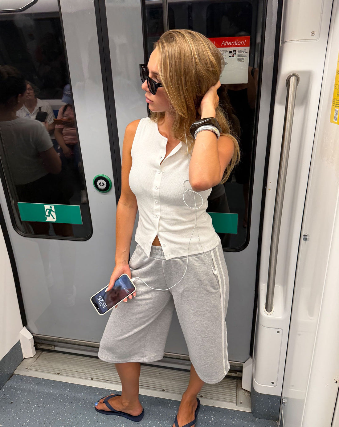 BUTTON UP RIB TOP CRÈME
