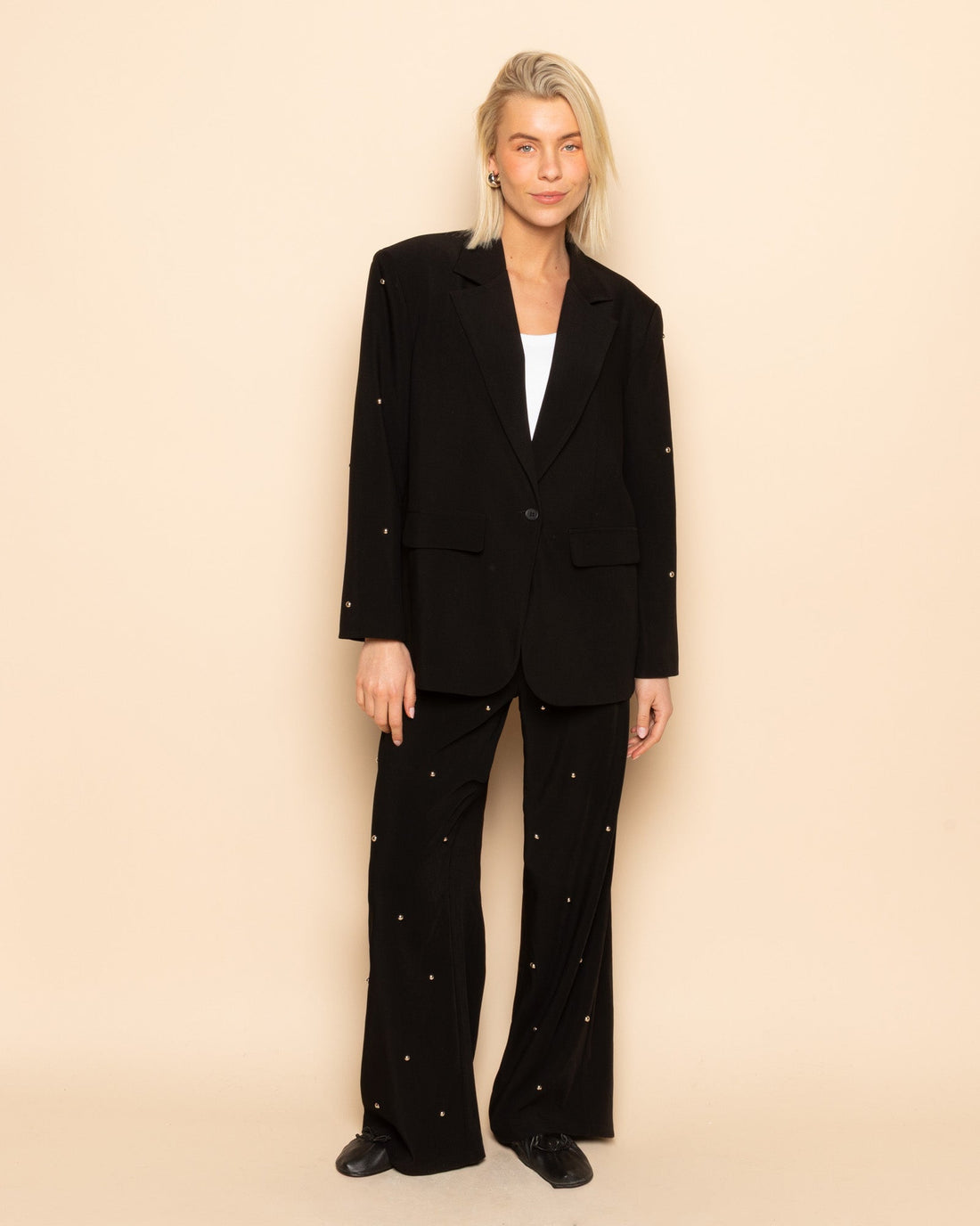 FLO BUBBLE STUD STRAIGHT LEG PANTALON TALL ZWART