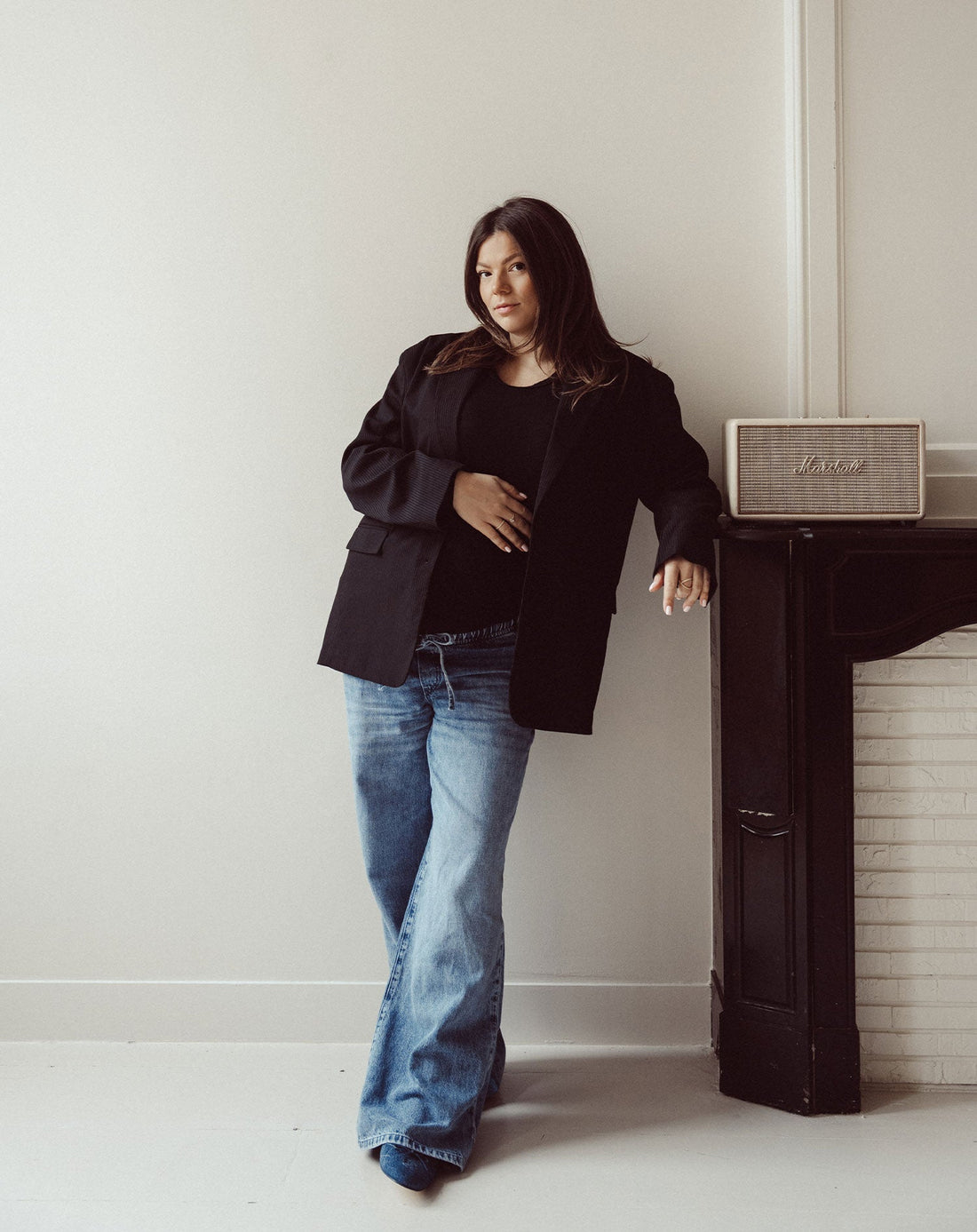 BASIC LONG SLEEVE FITTED TOP MATERNITY ZWART